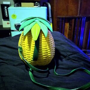 Betsy Jonson Wicker Pinapple